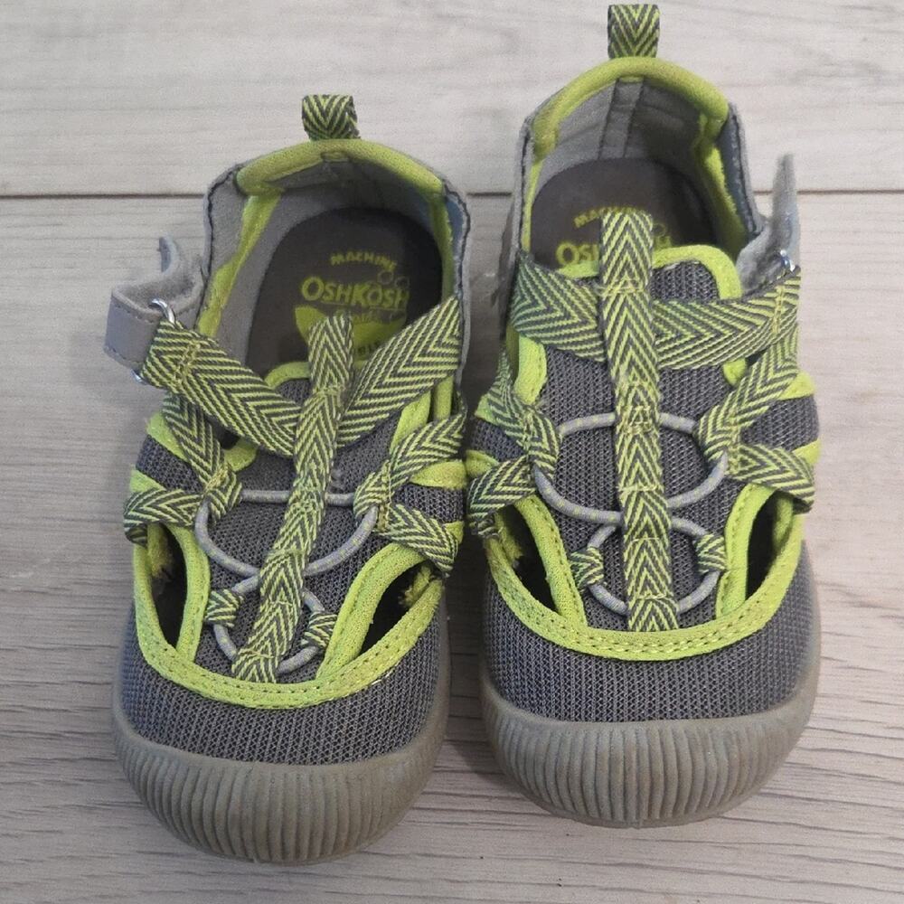 OshKosh B'gosh Kids Green and Gray Water Shoes